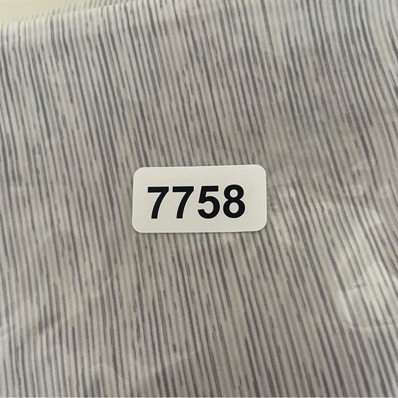 Lululemon Wunder Under High-Rise 7/8 Tight *Luxtreme 25" 37758 - Picture 10 of 13